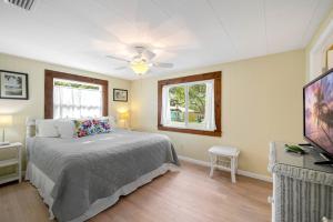 Gulf Girl a vintage Cedar Key retreat