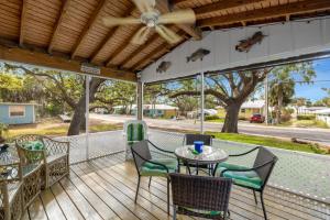 Gulf Girl a vintage Cedar Key retreat