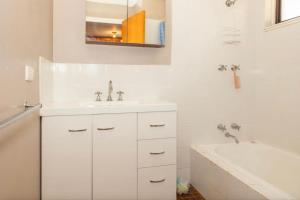 Summerland Beachfront Retreat Dogs welcome