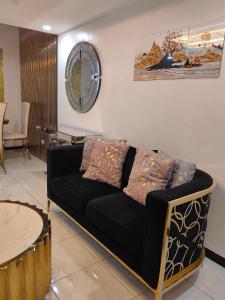 Luna Modern Guesthouse Loft House up and Down