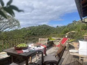 Maison de village 3 chambres 2 SDB avec terrasse & jardin - Proche St Florent - Rapale