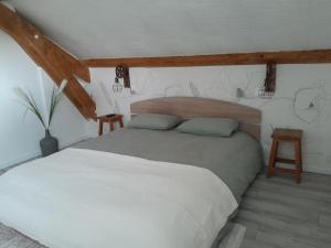 B&B / Chambres d'hotes CHAMBRES D HOTES AU P'TIT BONHEUR CAMPAGNARD : photos des chambres