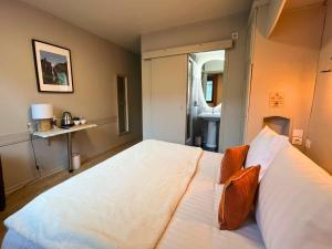 Hotels Hotel La Rencluse : photos des chambres