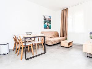 Apartment Medena-2 by Interhome