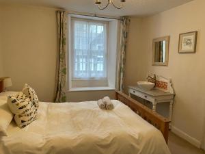 Spring Garden Cottage