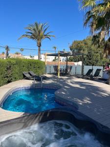 Villa avec piscine et jacuzzi