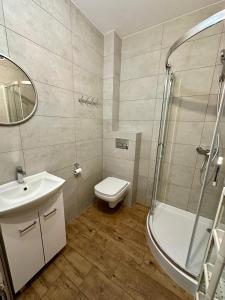 Pokoje Gościnne Złoty Potok Jura Krakowsko Częstochowska Dom w zaciszu podwórka