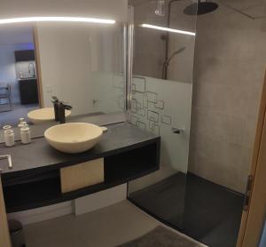 Appartements Ideally located, air-conditioned : photos des chambres