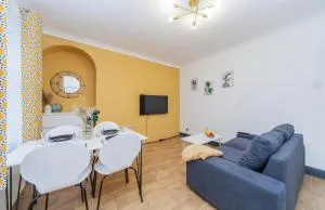 Newly renovated, bright and stylish flat - Whaplode