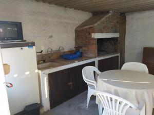 Casita con barbacoa en bello horizonte dpto de canelones