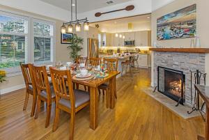 Downtown Villa by Paradise Retreats