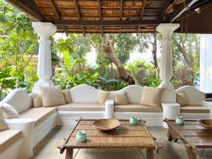 VILLA LOU GOA Heritage House 1903 Exclusive Use of Villa and Pool