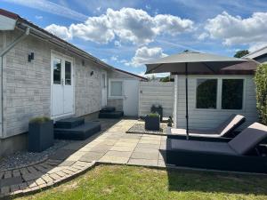 Milos Ferienhaus mit Flussblick