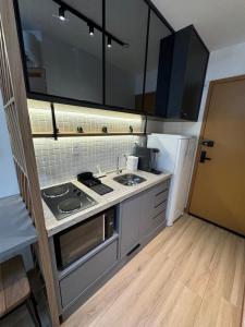 Studio novinho e lindo na orla!