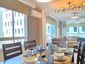 Charming Apartment on the Cinta Costera N#5