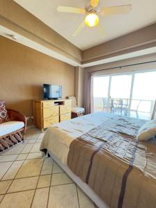 Girasol Maximilian en la Playa Sandy Beach