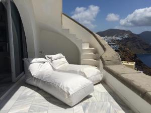 Beautiful Oia Villa Santorini Greece