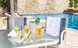 Radio Hotel Resort & Convention