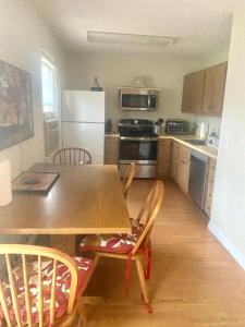 Cozy Ski in out Cabin in Berkshire Resort