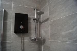 Bright & Stylish 1-Bed Apt w free parking & Wi-Fi