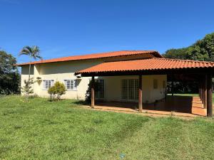 Chácara Pera Doce - surrounded by green area