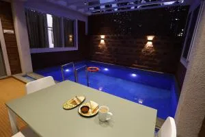 Savira Pool Villas & Suites by ILIF Hotels - Нагаон