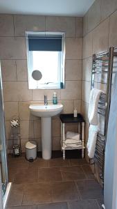 Garden Apartment Morpeth- with lockable bike storage!