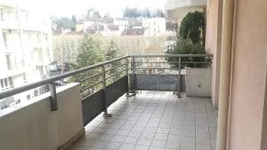 Beau studio, terrasse et garage - Saint Etienne