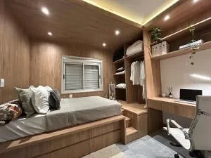 Central and Quiet Sophistication - Sinimbu