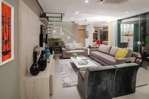 Casa moderna com 4 suítes e terraço