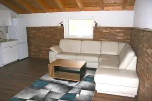 Dolina DeLuxe - 埃塔尔