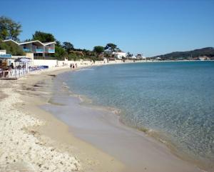 Appartement aux Sablettes, vue mer, plages en bas de la résidence