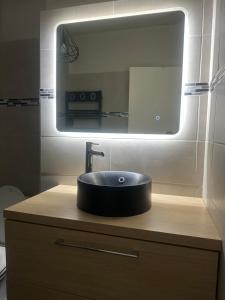 Studio Port Hyères Vue Mer - Wifi - Climatisation