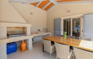 Beautiful Home In Nedescina With Wifi 