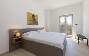 Beautiful Home In Nedescina With Wifi