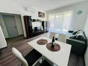 Central Perk Apartman - Káptalanfüred