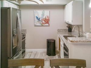 Destins Dancing Cloud - Prime Location Condo Close to Beach