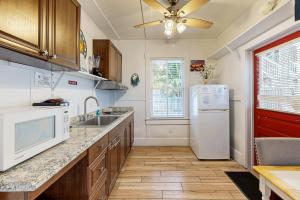 Four Flowers Guesthouse