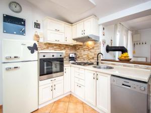 Holiday Home Ivana Srima