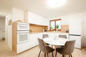 Moderný byt v najlepšej lokalite - Mojmírovce