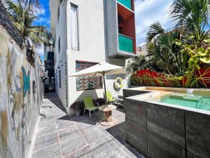 1BR Condo Steps from Sargasso-Free Beach in Puerto Morelos