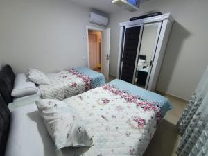 Aldairouty Long Island