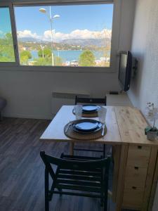 Appartement aux Sablettes, vue mer, plages en bas de la résidence
