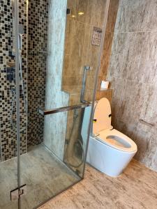 Grand Avenue 1BR pool view smart tv wifi 6th floor