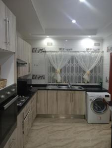 3bdr Solar Power 24hrs plus Starlink Internet