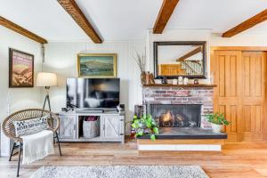 Hiking Galore Mittersill Townhome in Franconia!