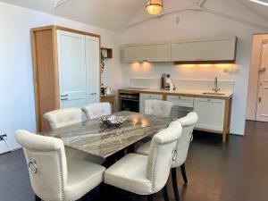 The Ophelia by Sloane Square