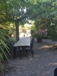B&B / Chambres d'hotes La Maison sur la Colline : photos des chambres