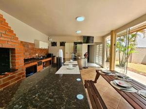 Casa piscina Quintal amplo 3 min centro