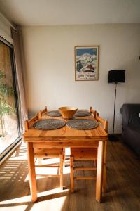 Appartement très calme 2 chambres avec parking et jardin privé sur les hauteurs de Briançon